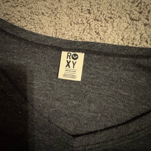 Roxy tshirt - Picture 3 of 3